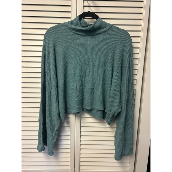 Blue Blush Teal Cropped Ribbed Turtleneck Sweater, Size Large - Picture 6 of 8
